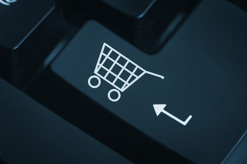 E-Ticaret ve Kurumsal Sistemlerde Asenkron Veri Akışı ve Olay Tabanlı Mimarinin Gücü